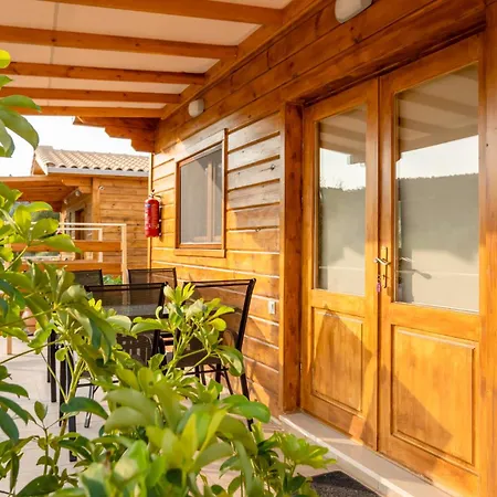 شقة Agrelia Homes 2 *